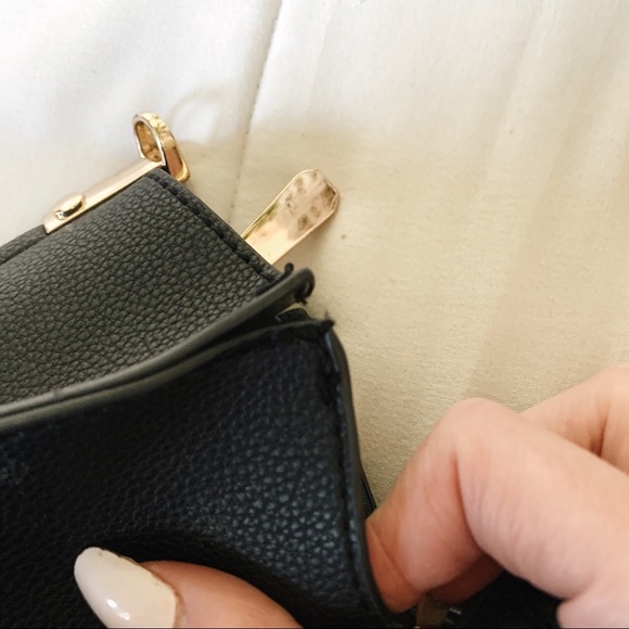 Black and Gold Faux Leather Purse - Picture 9 of 13